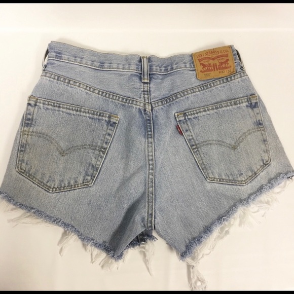 levi cut off shorts